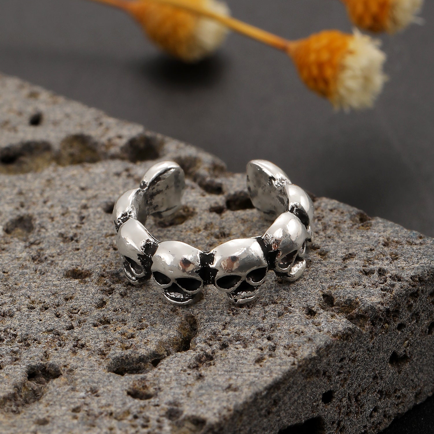 Wholesale Three skull ghost claw  ear cuffs